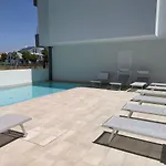 Jesolo Appartamenti F2 - Coral Red