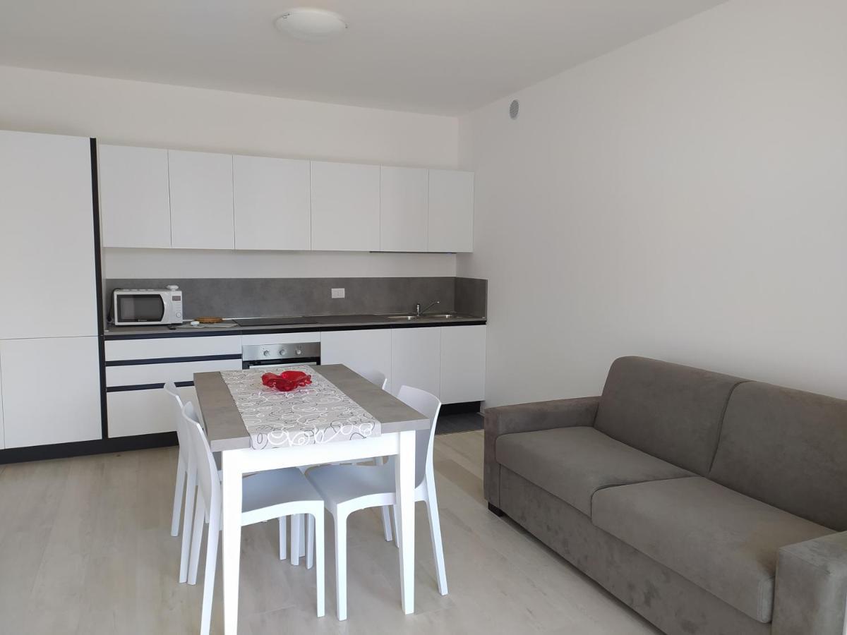 Appartamento F2 - Coral Red